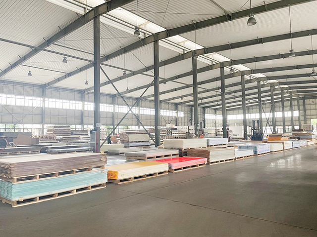 قدرات تصنيعية قوية